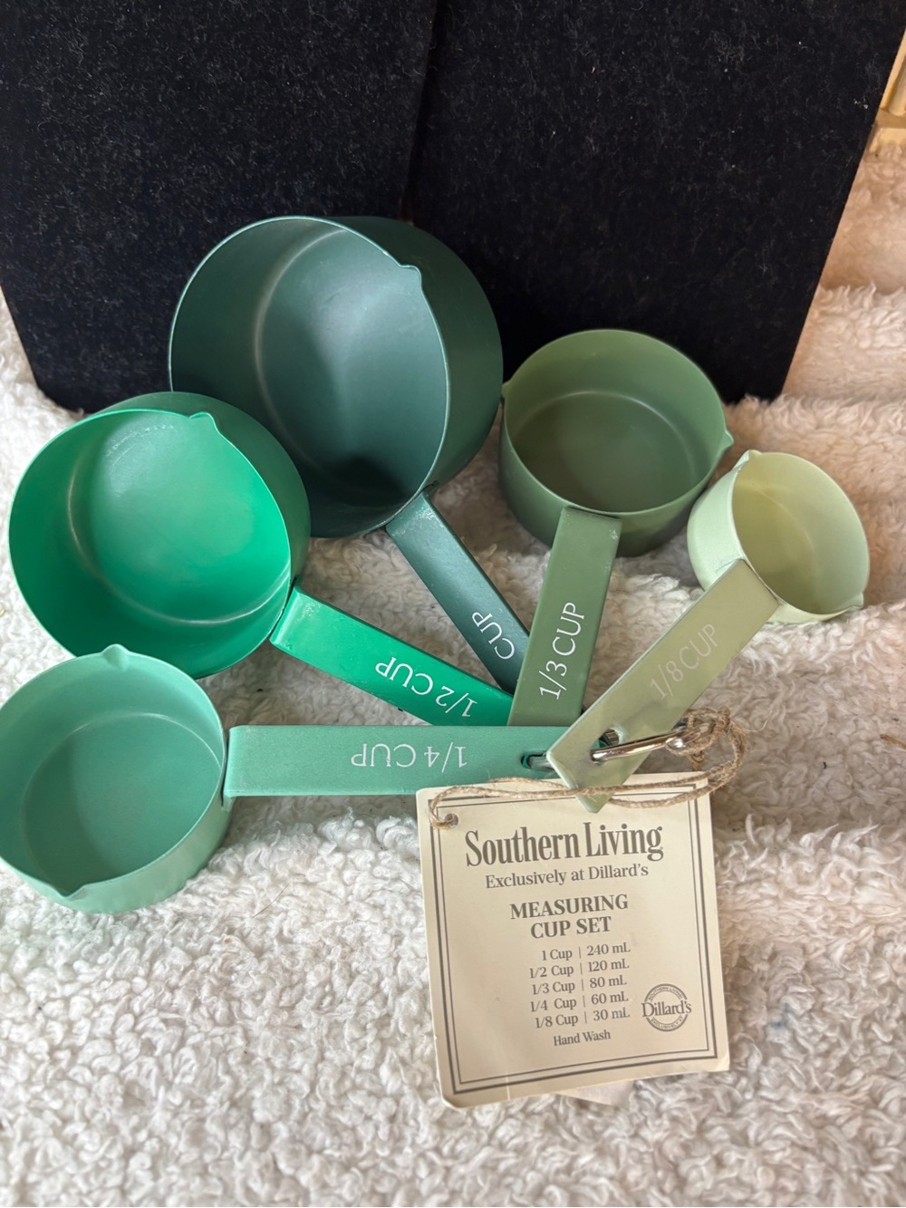 Southern Living Green Gradient Metal Measuring Cup Set 5 NWT retail $39